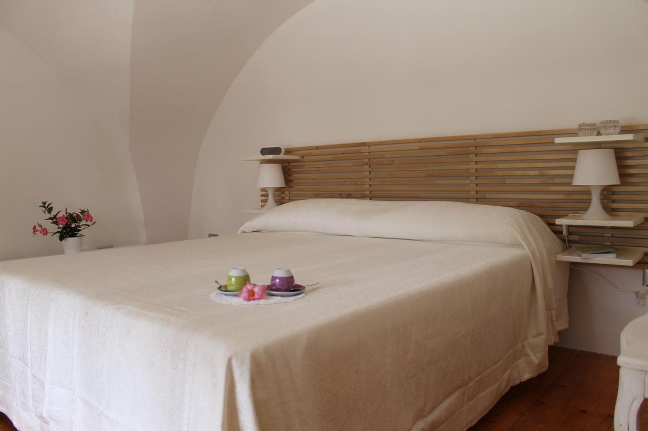 Il Cortile Segreto - Con Parcheggio Privato Apartamento Lecce Exterior foto