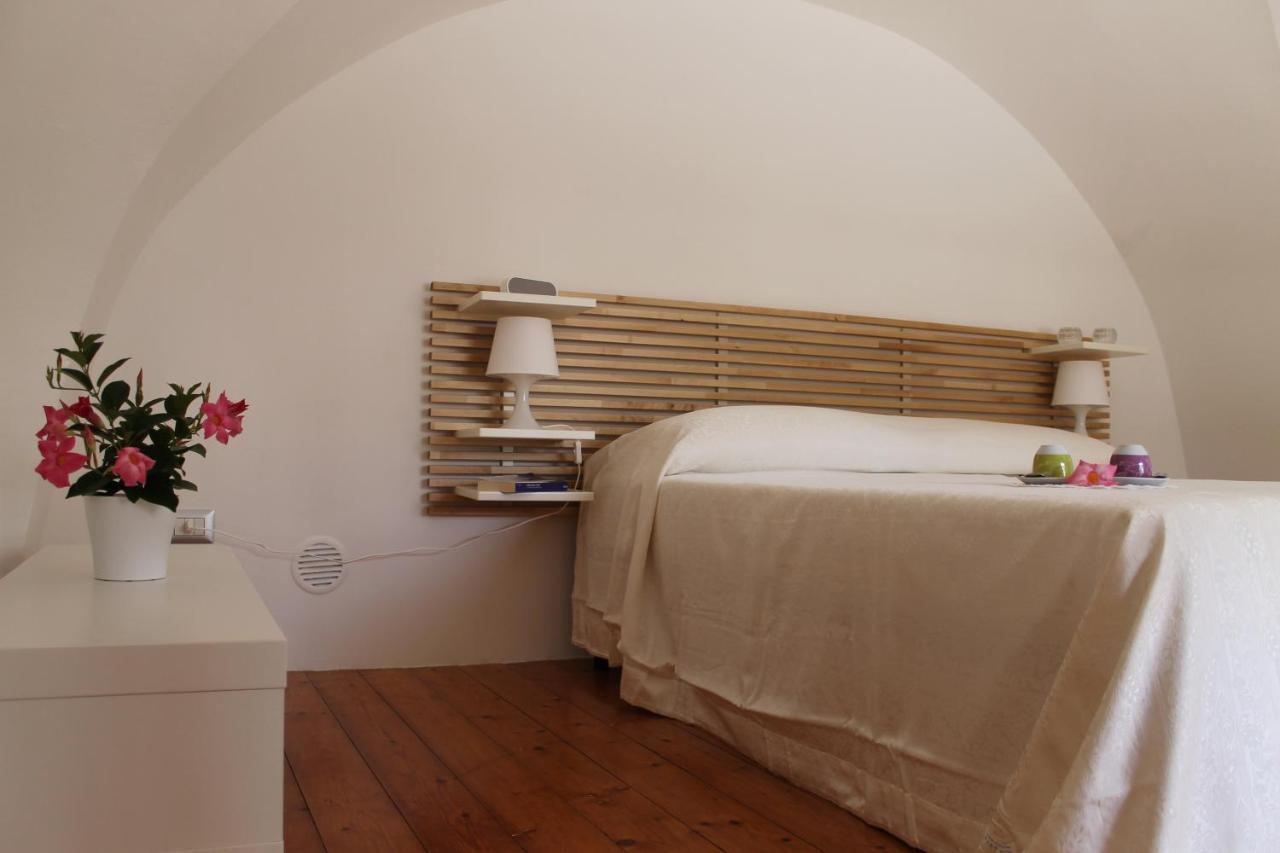 Il Cortile Segreto - Con Parcheggio Privato Apartamento Lecce Exterior foto