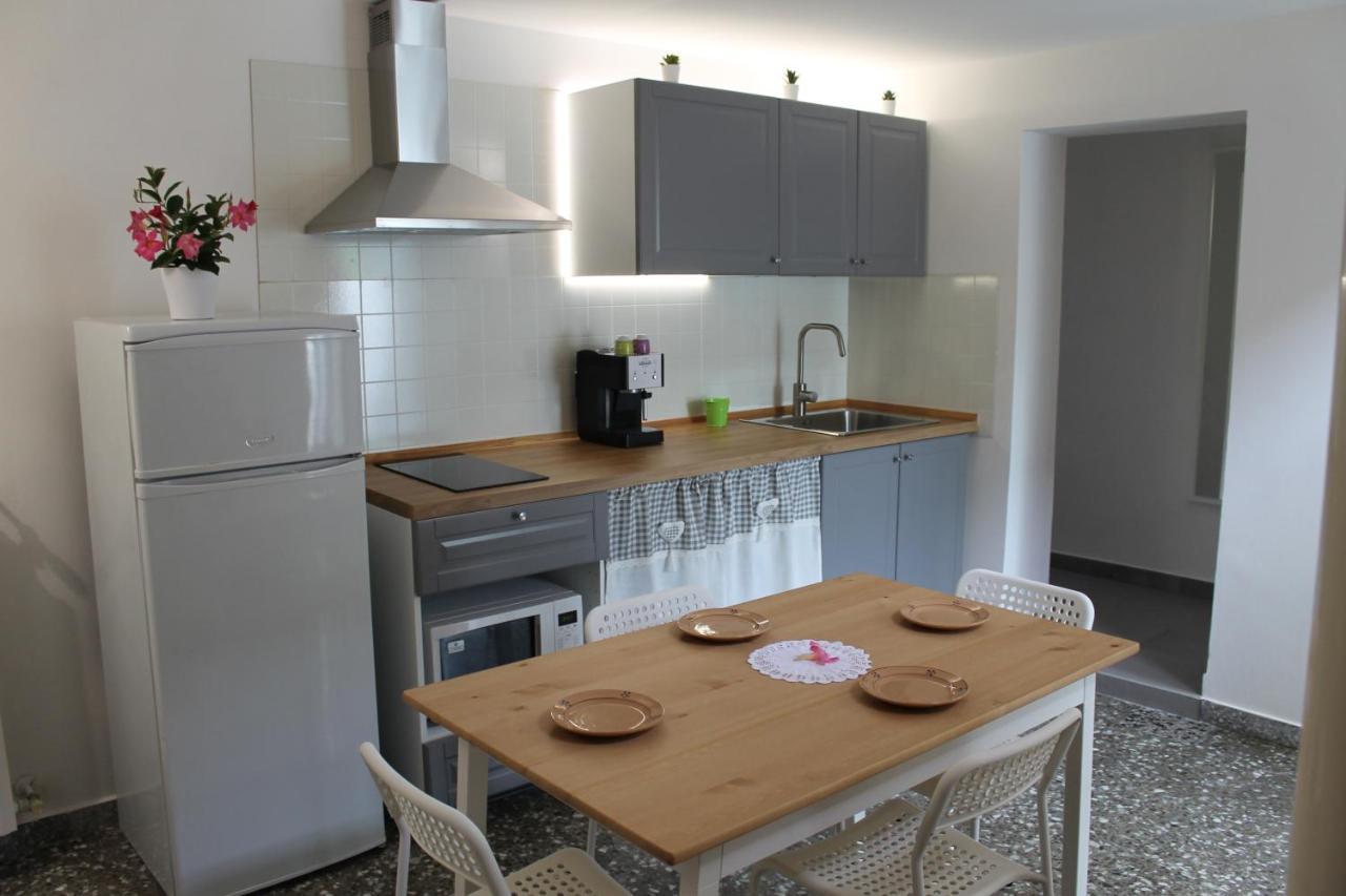 Il Cortile Segreto - Con Parcheggio Privato Apartamento Lecce Exterior foto
