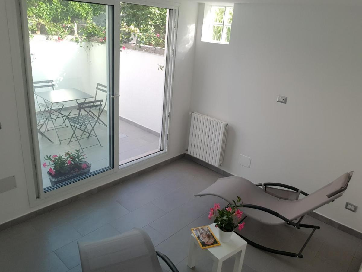 Il Cortile Segreto - Con Parcheggio Privato Apartamento Lecce Exterior foto