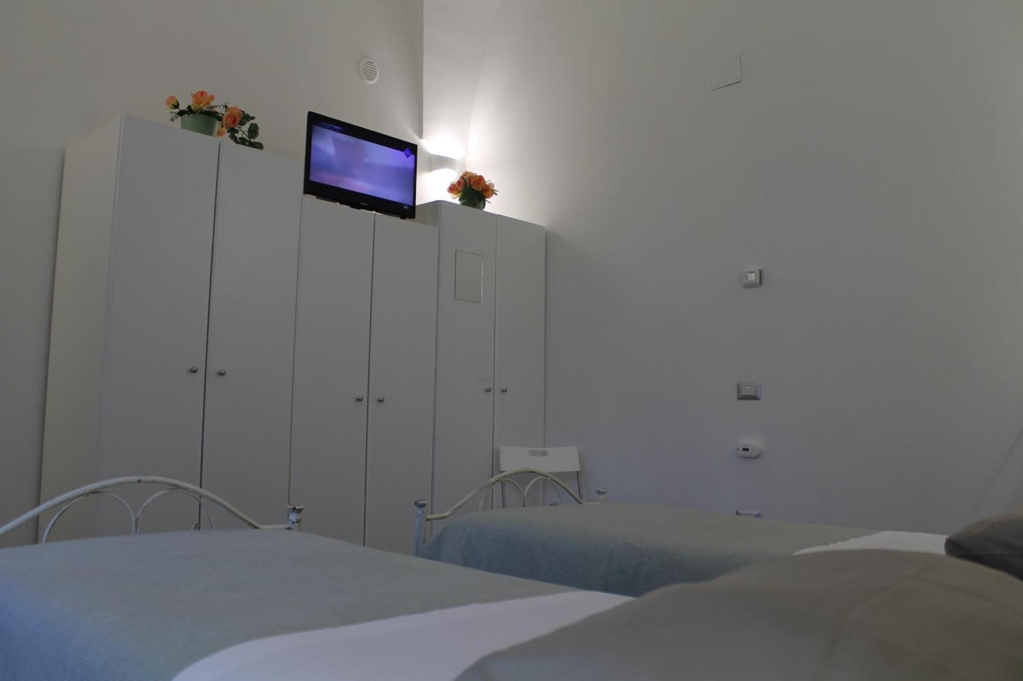 Il Cortile Segreto - Con Parcheggio Privato Apartamento Lecce Exterior foto